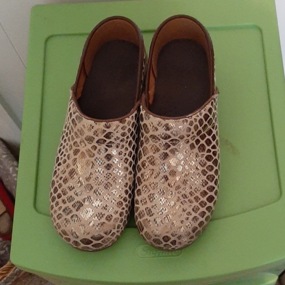 Gold print sanitas